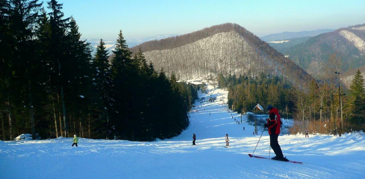 Chalet Velke Ostre Radola Ngoại thất bức ảnh